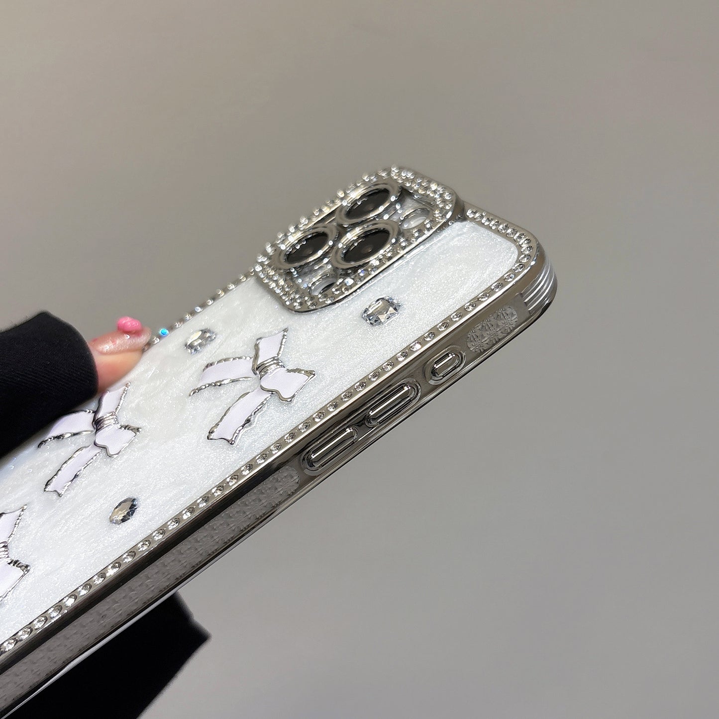 Luxury Crystal Butterfly iPhone Case – Sparkling Diamond-Embellished Design with Elegant Butterfly Motif, Shiny Gloss Finish for iPhone 16/15/14/13, Perfect Gift for Her